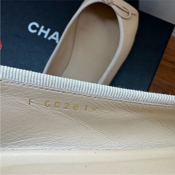 Authentic Chanel Women's Beige and Black ballet flats - Picture 7 of 13
